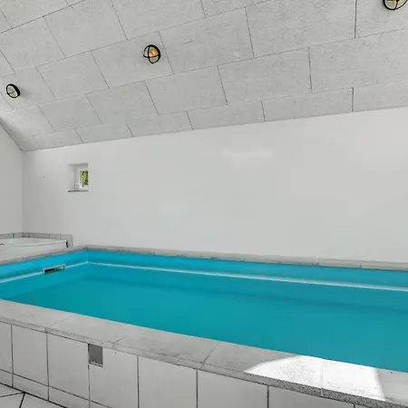 Дом отдыха Amazing In With Sauna