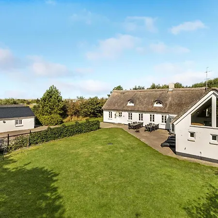 Дом отдыха Amazing In With Sauna